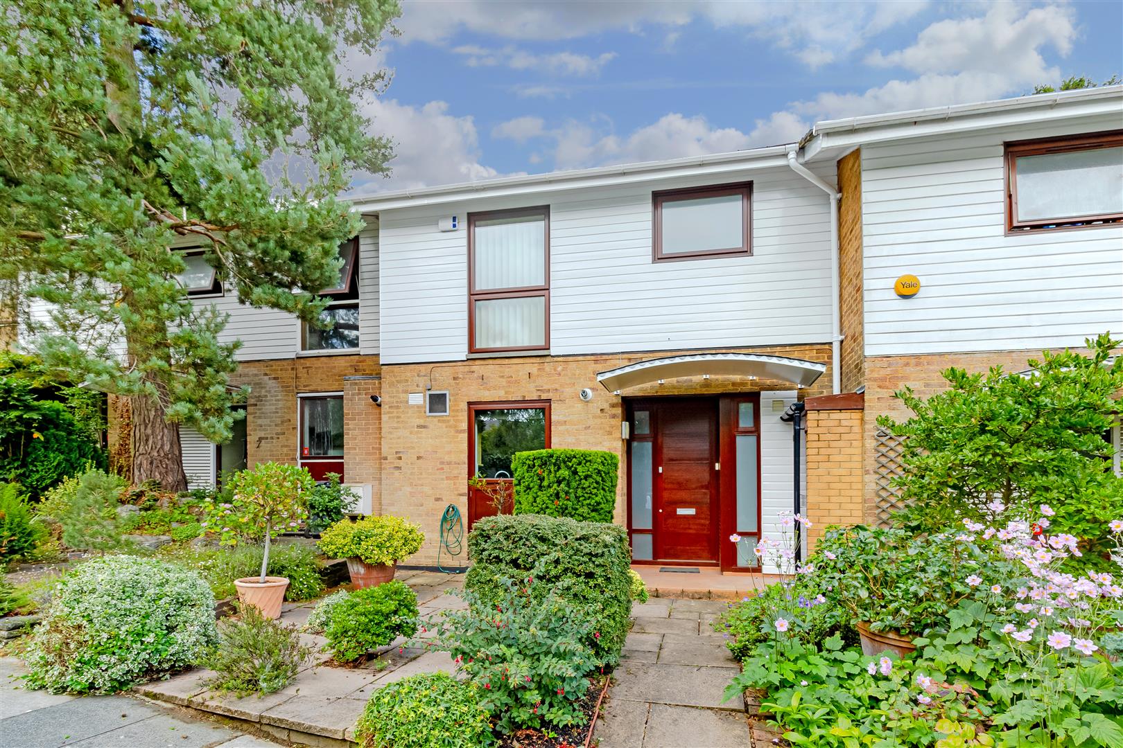 Broadlands Close, Highgate, London, N6 Day Morris